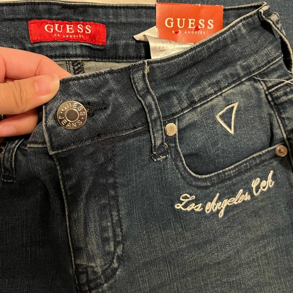 Dark Blue Mid-Rise Guess ▵ Jeans 👖 - Picture 4 of 14
